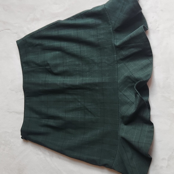 ARITZIA, SUNDAY BEST, Fall, Spring, School Girl, Forest Green, Mini Skirt Sz 4 - Picture 2 of 6